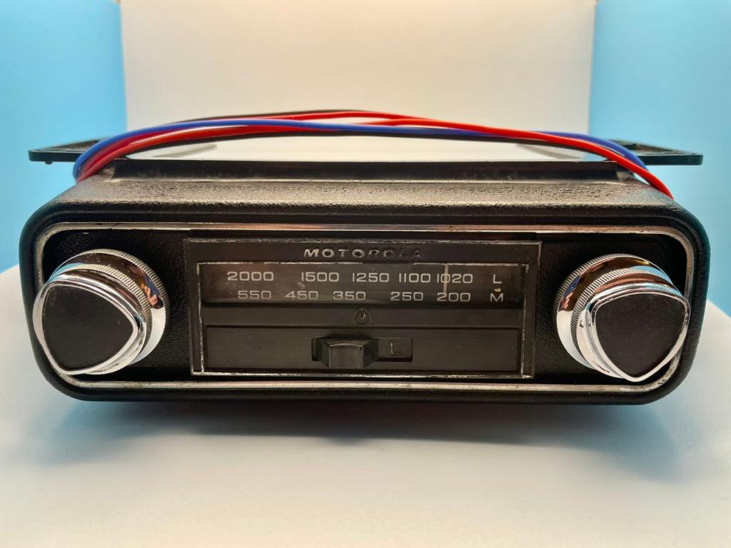 Bluetooth Upgraded Motorola 124 Classic Car Radio + LED  +/- Earth